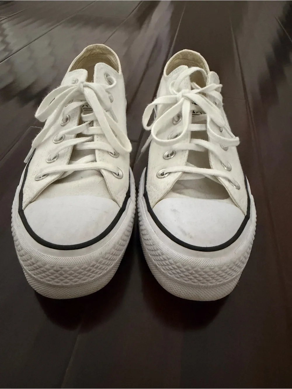 Converse White Canvas Low-Top Sneakers with Black Insole Logo - Picture 1 of 5